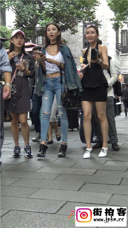 170440oct8n8tiilax8ial.jpg