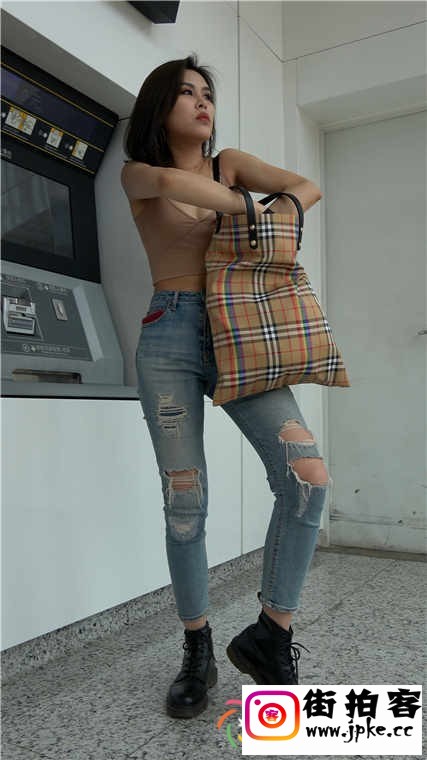 170401cbrsmx94e4pldb9l.jpg