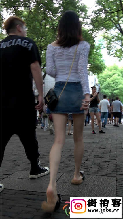 144656lzylhir47yhd7h4d.jpg