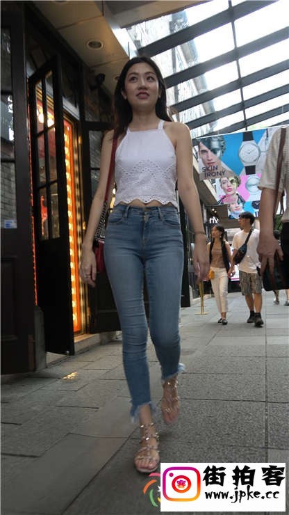 224054v2d3iid2z003y5lg.jpg