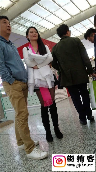 110137kpyjdeqeuldlmzaj.jpg
