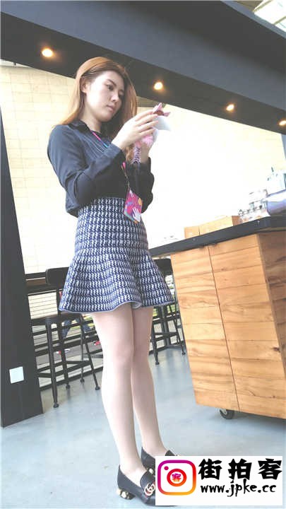 125715x3xrb7rm3w7chzcb.jpg