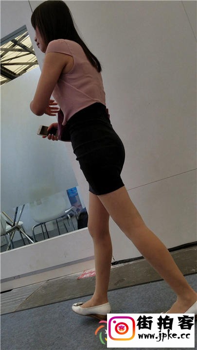 205102tye79h5dyv0pl977.jpg