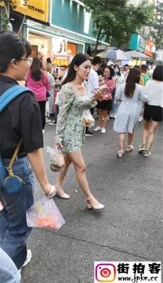 大师最新街拍裙装美女小姐姐70部合集 第4季[MP4/15.6G]